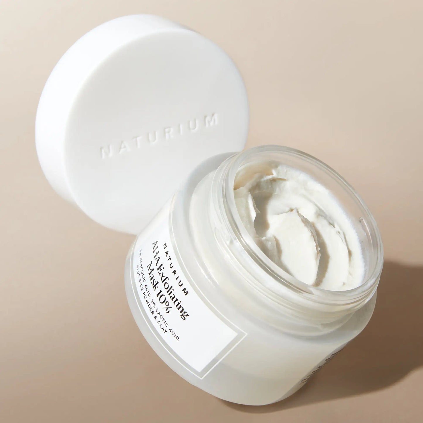 aha-exfoliating-mask-10-g3 AHAmask_0957-crop.webp