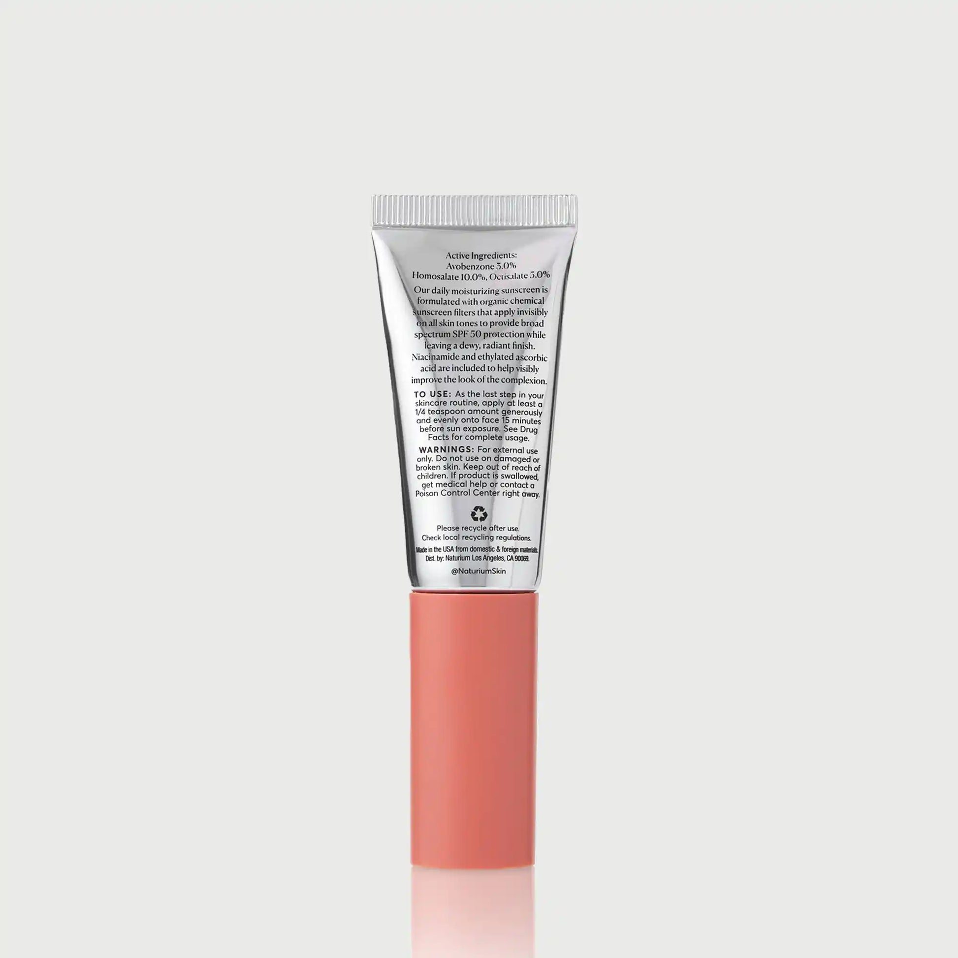 dew-glow-moisturizer-spf-50-travel-size-i7 NATR-10157_Dew-Glow-Moisturizer-SPF-50-Mini_back_capon_bonebkgd_d7cb9bbb-e294-42e2-8d5a-28c73c09b5b5.webp